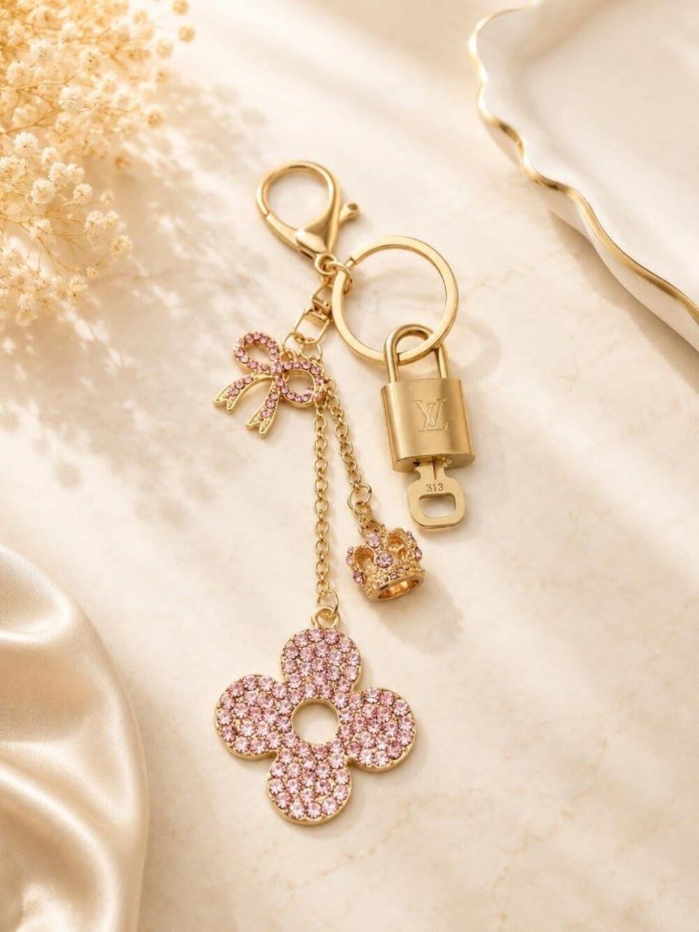 Louis Vuitton Authentic Gold Padlock 🔑 Key + Stylish Bag Unbranded Flower Charm